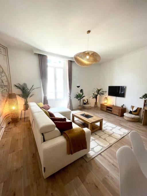 Ferienwohnung L'Echappee Chic Au Coeur De Valence Valence  Exterior foto