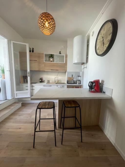 Ferienwohnung L'Echappee Chic Au Coeur De Valence Valence  Exterior foto