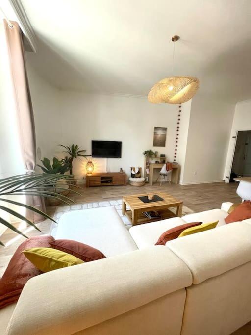Ferienwohnung L'Echappee Chic Au Coeur De Valence Valence  Exterior foto