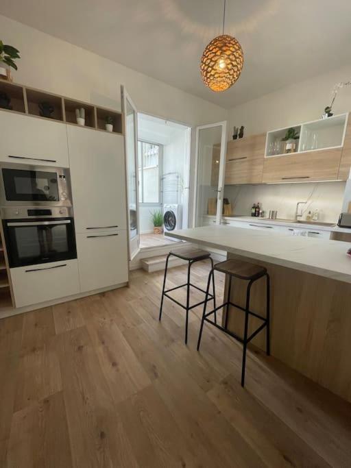 Ferienwohnung L'Echappee Chic Au Coeur De Valence Valence  Exterior foto